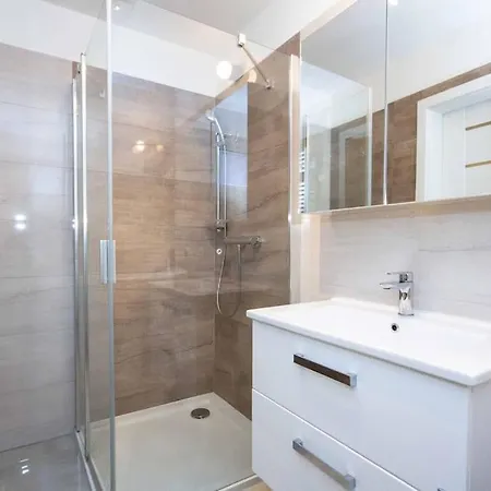 In With Free Parking Apartment Bratislava