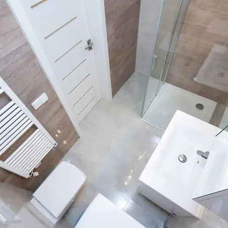 In With Free Parking Lägenhet *